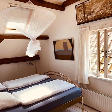 Vakantie Appartement Goedereede Let Op De Badkamer Moet Met Andere Gasten Gedeeld Worden Exterior photo