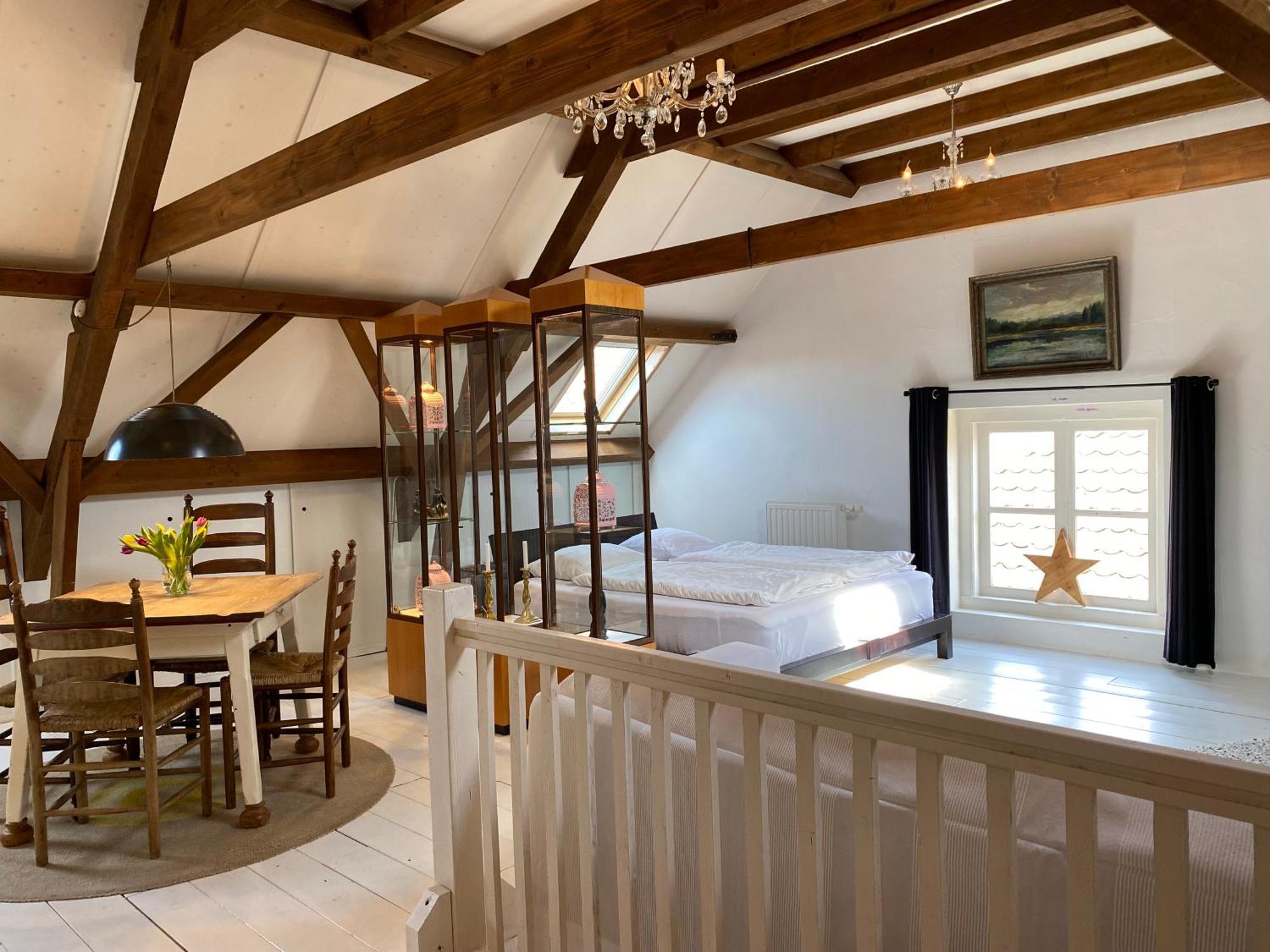 Vakantie Appartement Goedereede Let Op De Badkamer Moet Met Andere Gasten Gedeeld Worden Exterior photo